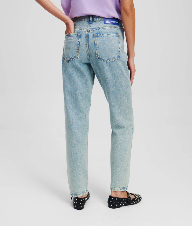 MOM JEANS